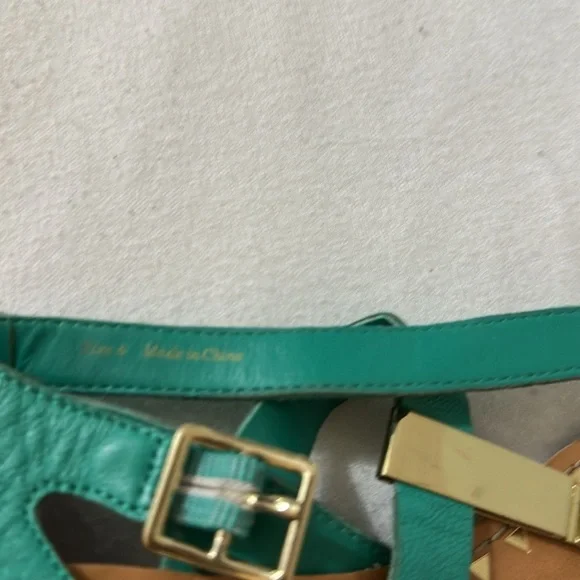 Dolce Vita Vasni Jade Metal Plated Thong Sandals Size-6 - Picture 6 of 7